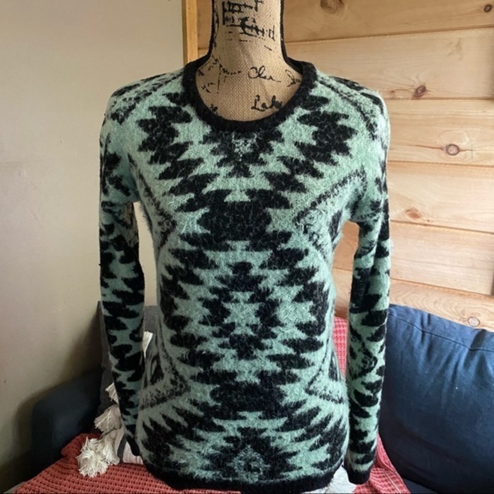 Say What? Aztec Style Fuzzy Sweater M